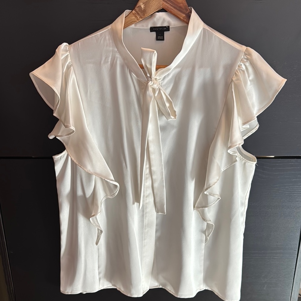 Ann Taylor Cream Flutter Sleeve Blouse with Ruffled Tie Front